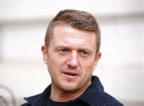 tommy robinson arrested in mexico